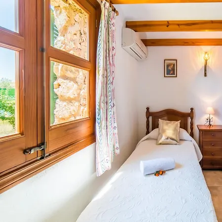 Semesterbostad In Pollensa For 6 Guests